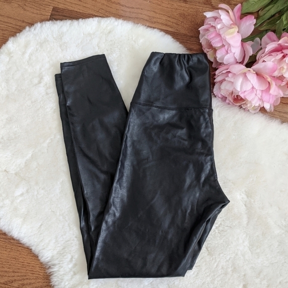 ARITZIA Wilfred free Daria faux leather leggings pants xs black - Picture 4 of 11